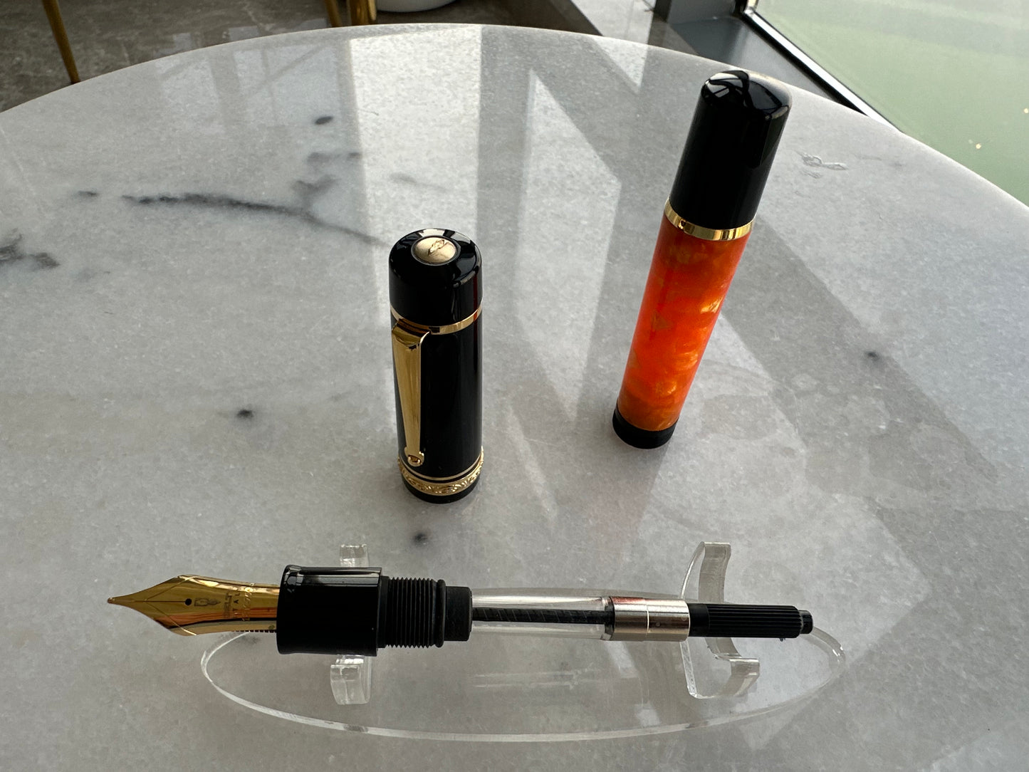 Delta DolceVita Oversize Fountain Pen, 18K Broad Nib, Brand New!