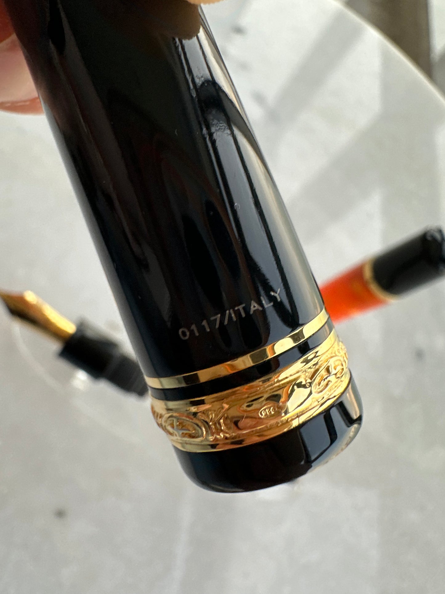 Delta DolceVita Oversize Fountain Pen, 18K Broad Nib, Brand New!