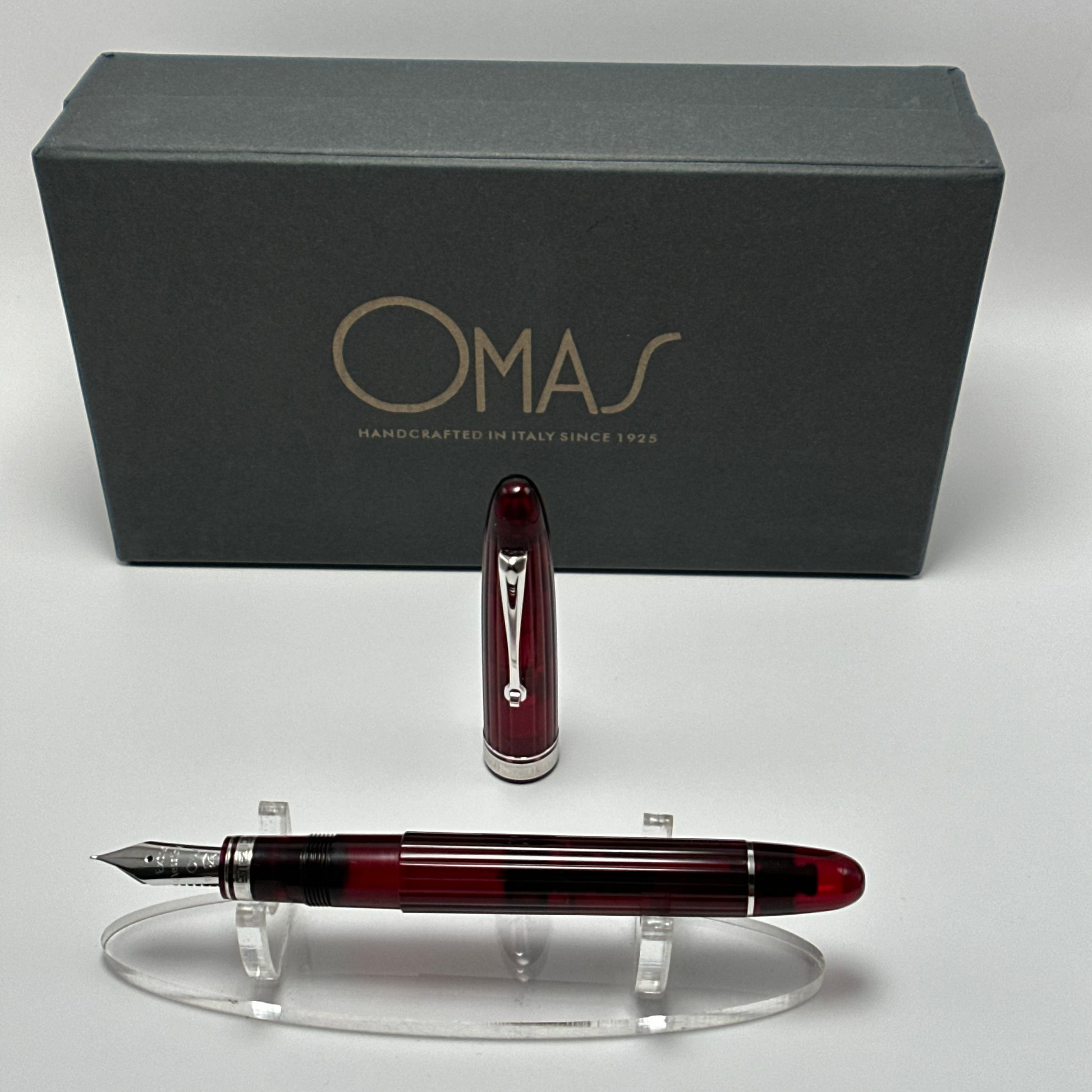 Omas Cocktail Bloody Mary fountain pen, main product view