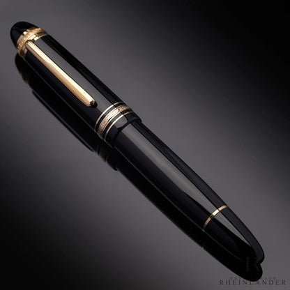 Montblanc Meisterstück 75th Anniversary No.149 fountain pen capped, showing platinum-coated clip