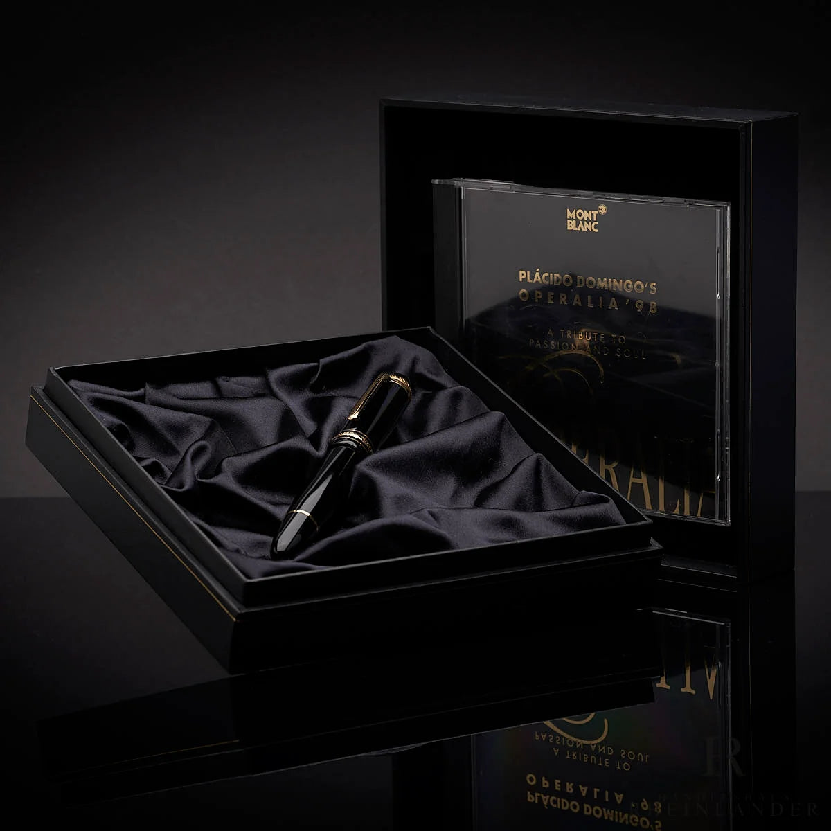Montblanc Meisterstück 75th Anniversary Special Edition No.149 fountain pen full side view