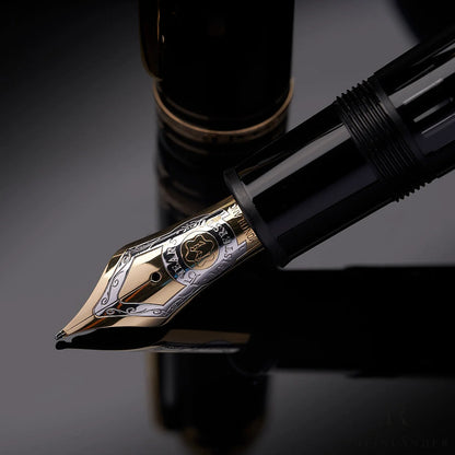 Montblanc Meisterstück 75th Anniversary No.149 — 18K gold medium nib close-up